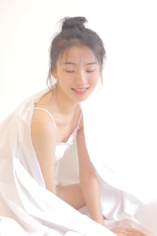 娇妻互换俱乐部呻吟
